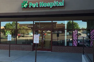 4 Paws Pet Hospital image