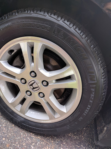 Tire Shop «Tires Plus», reviews and photos, 979 W Broadway Ave, Forest Lake, MN 55025, USA