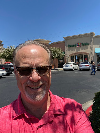 Pizza Restaurant «Round Table Pizza», reviews and photos, 2120 Daniels St, Manteca, CA 95337, USA