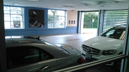 Mercedes Benz Dealer «Mercedes-Benz of Alexandria», reviews and photos, 200 S Pickett St, Alexandria, VA 22304, USA