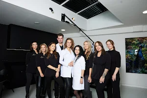 cosmetic clinic image
