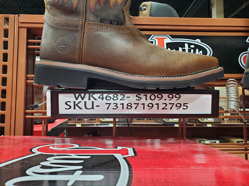 Sporting Goods Store «Big R of Homer Glen», reviews and photos, 15830 S Bell Rd, Homer Glen, IL 60491, USA