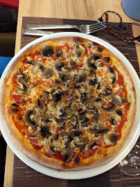 Pizza du Restaurant italien Pizzeria LA VITA E BELLA à Marckolsheim - n°11
