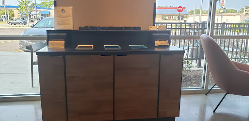 Coffee Shop «Starbucks», reviews and photos, 102 E Irving Park Rd, Itasca, IL 60143, USA