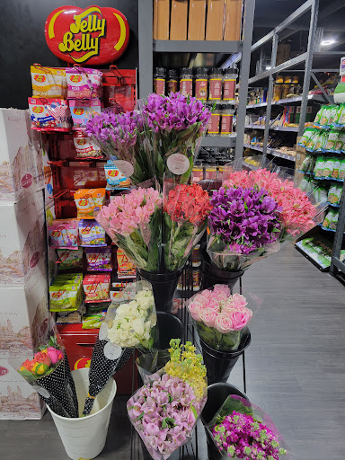 Kosher Grocery Store «South Florida Kosher Meats Inc», reviews and photos, 1324 NE 163rd St, North Miami Beach, FL 33162, USA