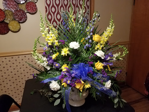 Florist «The Flower Barn & 1864 Boutique», reviews and photos, 7716 Rochester Rd, Gasport, NY 14067, USA