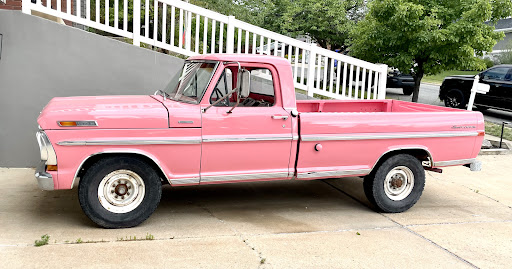 Auto Body Shop «Maaco Collision Repair & Auto Painting», reviews and photos, 1305 W Hill Field Rd, Layton, UT 84041, USA