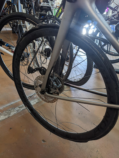 Bicycle Store «Trek Bicycle Store», reviews and photos, 1800 E Fort Lowell Rd #100, Tucson, AZ 85719, USA
