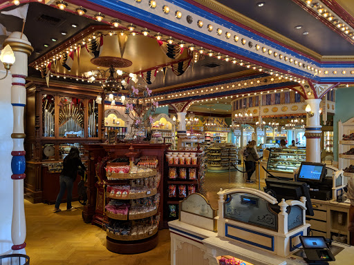 Candy Palace and Candy Kitchen