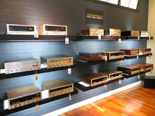 Home Audio Store «Hionfi Vintage Stereo Store», reviews and photos, 3649 Erie Blvd E, De Witt, NY 13214, USA