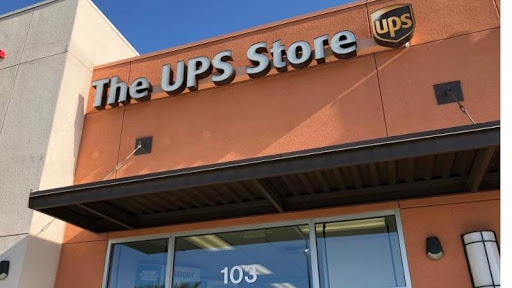 Shipping and Mailing Service «The UPS Store», reviews and photos, 550 Woollomes Ave #103, Delano, CA 93215, USA