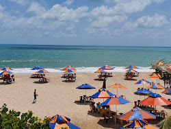 Photo de Praia Bela entouré de montagnes