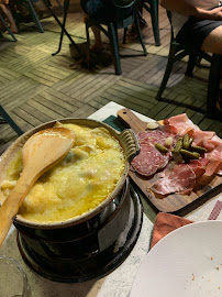 Raclette du Restaurant français Restaurant Le Loup Comblé à Combloux - n°2