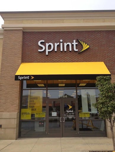 Cell Phone Store «Sprint Store by Mobile Center», reviews and photos, 4776 Morse Rd, Columbus, OH 43230, USA