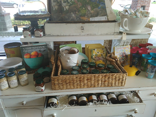 Bakery «The Cake Shop», reviews and photos, 1908 Capital Cir NE, Tallahassee, FL 32308, USA