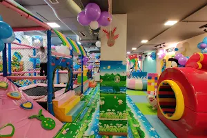 Funderland image