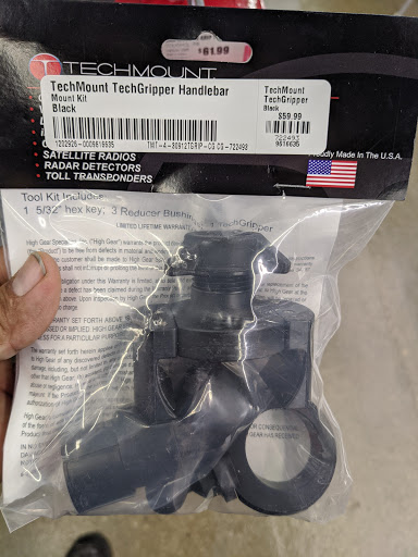 Motorcycle Parts Store «Cycle Gear», reviews and photos, 9128 Marshall Dr, Lenexa, KS 66215, USA