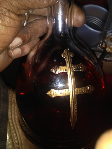 Liquor Store «Stadium Liquor Store», reviews and photos, 319 W 4th St, Covington, KY 41011, USA