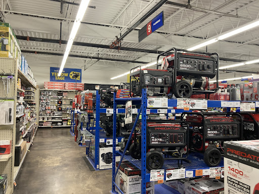 Hardware Store «Harbor Freight Tools», reviews and photos, 22330 S Sterling Blvd STE 101, Sterling, VA 20164, USA