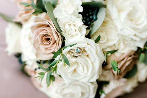 Florist «Blue Daisy Floral & Design», reviews and photos, 102 S Arlington Heights Rd, Arlington Heights, IL 60005, USA