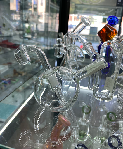 Vaporizer Store «South Side Smoke Shop», reviews and photos, 6240 S Pulaski Rd, Chicago, IL 60629, USA