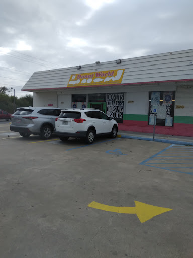 Donut Shop «Donut World», reviews and photos, 2317 Ayers St, Corpus Christi, TX 78404, USA