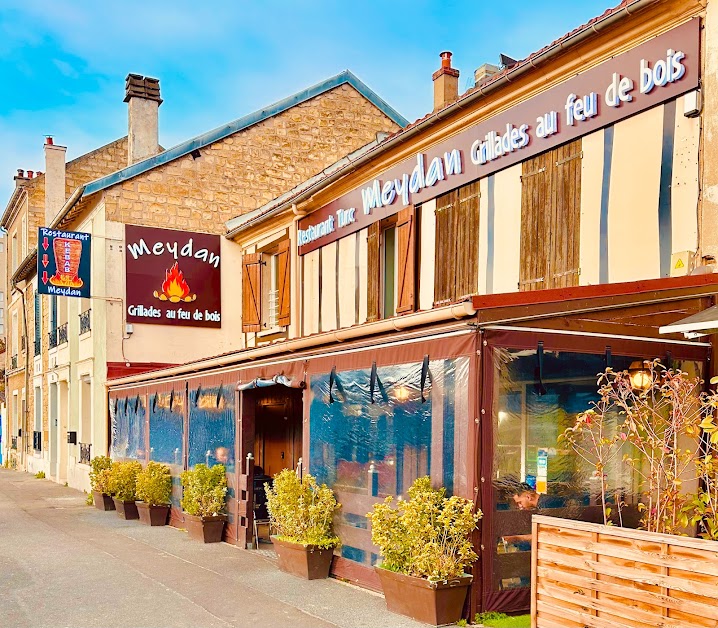 Meydan à Saint-Ouen-l'Aumône (Val-d'Oise 95)