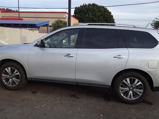 Sparkling Car Wash en Oxnard