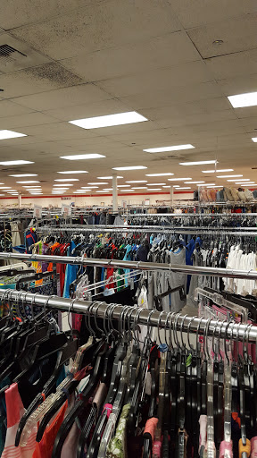 Thrift Store «The Salvation Army Family Store & Donation Center», reviews and photos, 5875 Middlebelt Rd, Romulus, MI 48174, USA