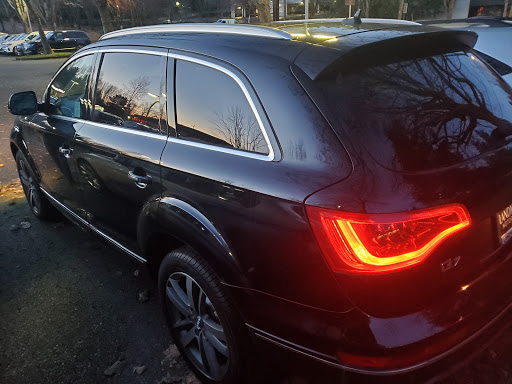 Used Car Dealer «Landmark Motors, Inc.», reviews and photos, 13815 NE 24th St, Bellevue, WA 98005, USA
