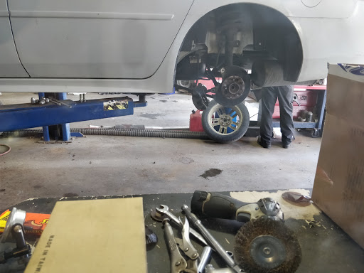 Auto Repair Shop «Stebbins Auto Repair», reviews and photos, 384 E Main St, Southbridge, MA 01550, USA