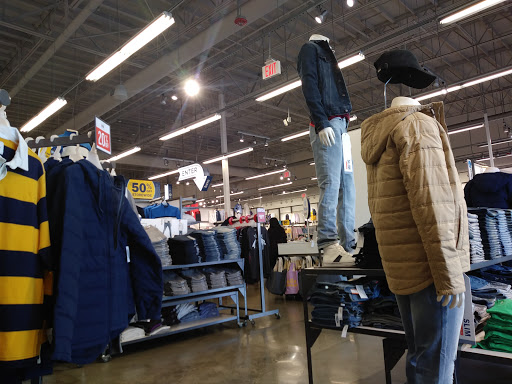 Clothing Store «Old Navy», reviews and photos, 3470 W Century Blvd, Inglewood, CA 90303, USA