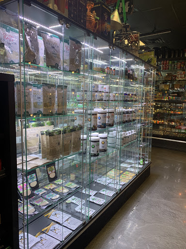 Tobacco Shop «Kazzaz Smoke Shop», reviews and photos, 6355 W Montrose Ave, Chicago, IL 60634, USA