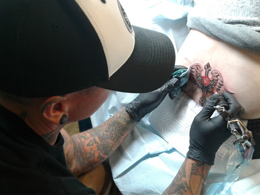 Tattoo Shop «Wild Wonderful Tattoo», reviews and photos, 205 E Main St, Hedgesville, WV 25427, USA