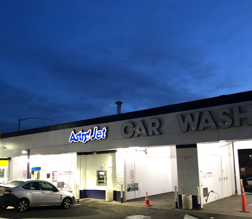 Self Service Car Wash «Astro Self Services Car Wash», reviews and photos, 3911 SE Powell Blvd, Portland, OR 97202, USA