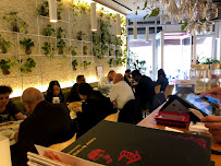 Atmosphère du Restaurant chinois Autour du Yangtse 食尚煮意卢浮宫店 à Paris - n°13
