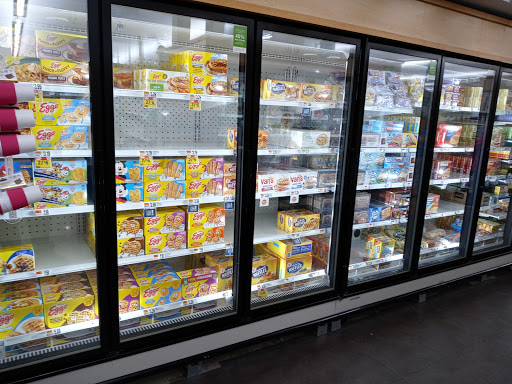 Grocery Store «Stop & Shop», reviews and photos, 105 Alewife Brook Pkwy, Somerville, MA 02144, USA