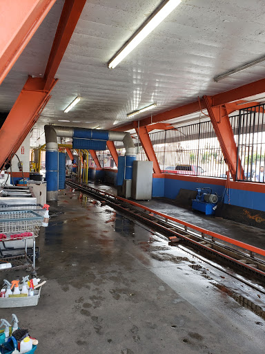 Car Wash «Expert Car Wash», reviews and photos, 900 South La Brea Ave, Los Angeles, CA 90036, USA