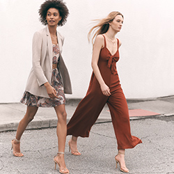 Clothing Store «Express», reviews and photos, 429 Nichols Rd, Kansas City, MO 64112, USA