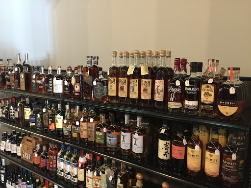 Wine Store «CRAFT - Wine, Beer & Spirits», reviews and photos, 1433 W Belmont Ave, Chicago, IL 60657, USA