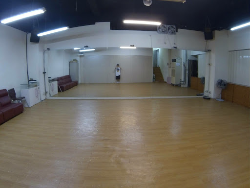 Dance Zone 舞蹈生活館