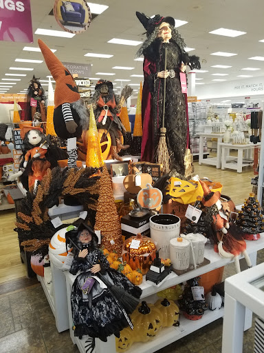 Department Store «HomeGoods», reviews and photos, 694 Merrill Rd #9, Pittsfield, MA 01201, USA