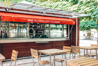 PETIT PLISSON à Paris