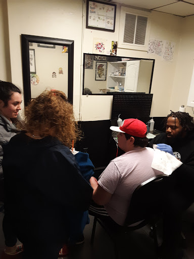 Tattoo Shop «Boston Street Tattoo», reviews and photos, 555 Boston St, Lynn, MA 01905, USA