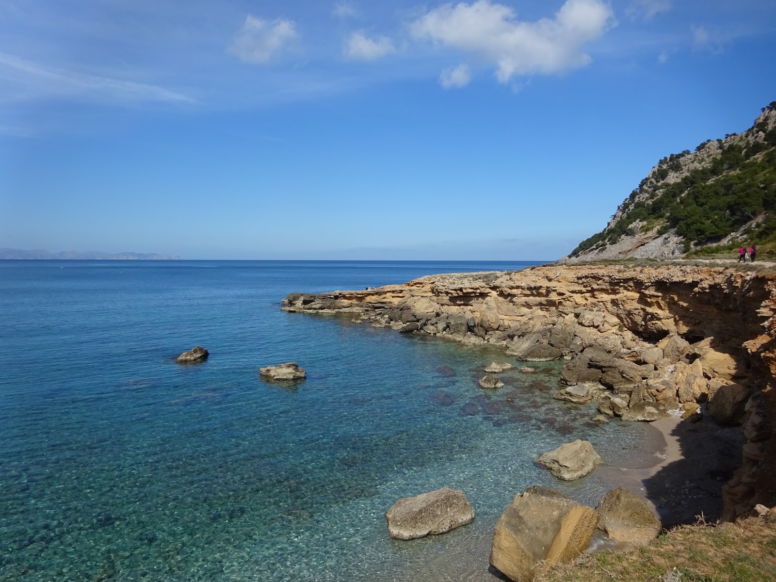 Fotografie cu Platja des Calo și peisajul său frumos