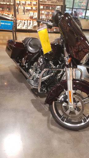 Harley-Davidson Dealer «Mathews Harley-Davidson», reviews and photos, 548 N Blackstone Ave, Fresno, CA 93701, USA