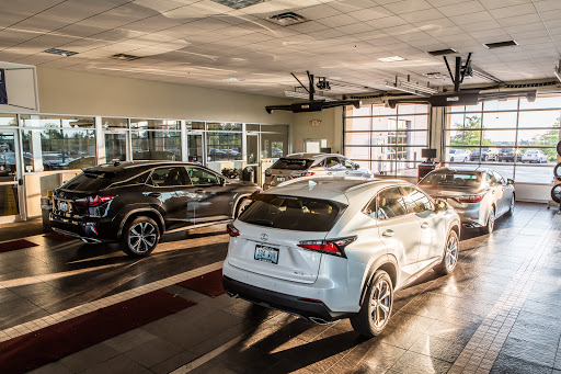 Lexus Dealer «Lexus of Louisville», reviews and photos, 2400 Blankenbaker Pkwy, Louisville, KY 40299, USA