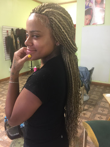 Hair Salon «Senegalese African Hair Braiding», reviews and photos, 10218 W McNichols Rd, Detroit, MI 48221, USA