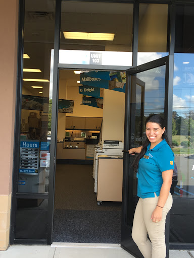 Shipping and Mailing Service «The UPS Store», reviews and photos, 178 E Hanover Ave #103, Cedar Knolls, NJ 07927, USA