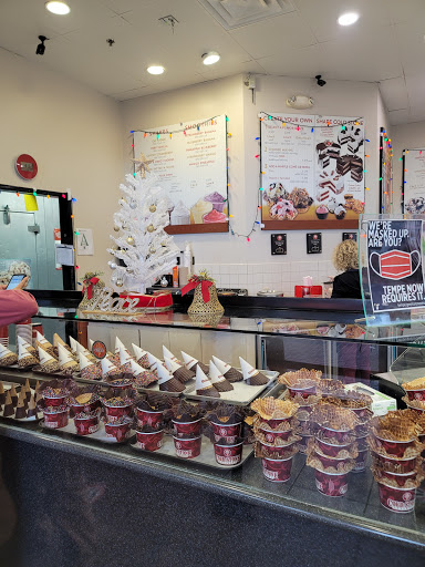 Ice Cream Shop «Cold Stone Creamery», reviews and photos, 2000 E Rio Salado Pkwy #1211, Tempe, AZ 85281, USA